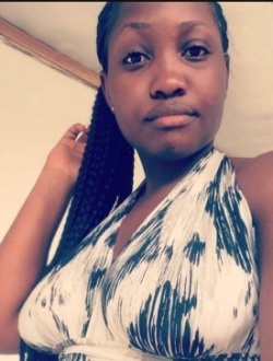 Linda's profile, a single 29-year-old a woman in Douala