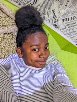 Sarrah's profile, a single 19-year-old a woman in Ivary Sud