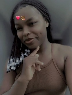 Clara's profile, a single 24-year-old a woman in Yaoundé