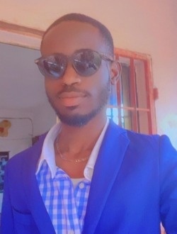 Maxi's profile, a single 27-year-old a man in Lomé