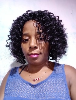 Maellah's profile, a single 52-year-old a woman in 1ER Arrondissement