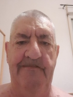 José's profile, a single 70-year-old a man in Cabrerolles