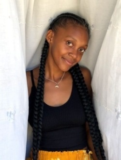 Diane's profile, a single 21-year-old a woman in Antsiranana