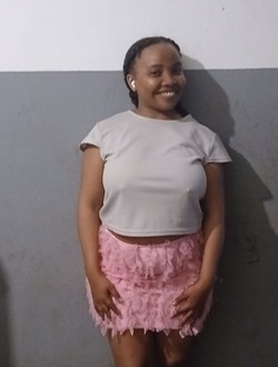 Jess's profile, a single 31-year-old a woman in Akinganio
