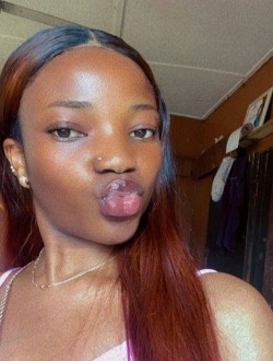 Coleen's profile, a single 35-year-old a woman in Cranston