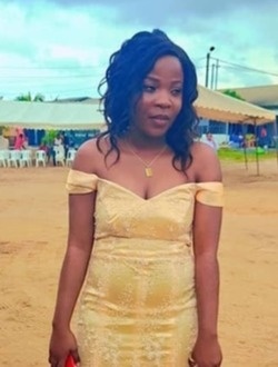 Romaine's profile, a single 34-year-old a woman in Abata