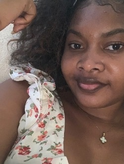 Mél's profile, a single 28-year-old a woman in Mahajanga