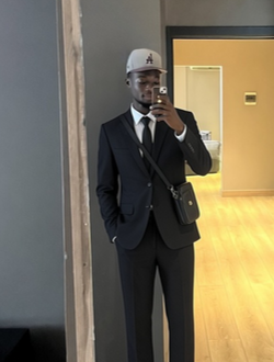 Enock's profile, a single 41-year-old a man in Tema Community 12