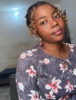 Rebecca's profile, a single 22-year-old a woman in Brazzaville