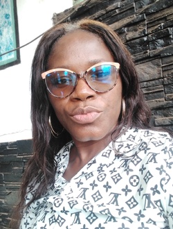 Nadine's profile, a single 43-year-old a woman in Aboué
