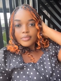 Danielle's profile, a single 28-year-old a woman in Douala