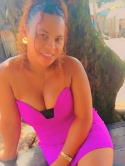 Carna's profile, a single 28-year-old a woman in Sambava