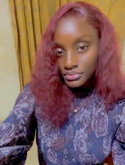 Salomé's profile, a single 22-year-old a woman in Yaoundé
