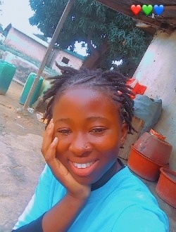 Djamila's profile, a single 18-year-old a woman in Abidjan