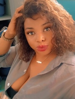 Sylvie's profile, a single 30-year-old a woman in Yaoundé