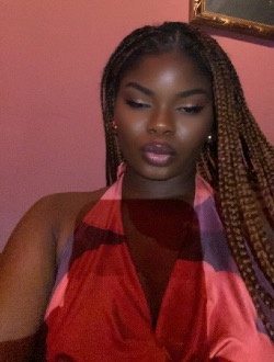 Chacha 🀄️'s profile, a single 27-year-old a woman in Douala