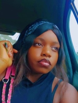 Alexia's profile, a single 24-year-old a woman in Yaoundé