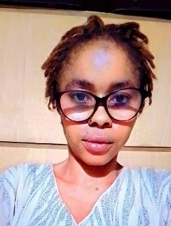 Sarah's profile, a single 33-year-old a woman in Abidjan