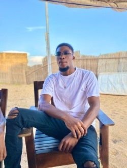 Glenn's profile, a single 30-year-old a man in Lomé