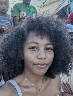 Shary's profile, a single 23-year-old a woman in Sambava