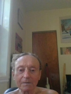 Charles's profile, a single 61-year-old a man in Montréal