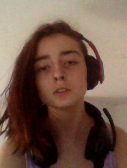 Océane's profile, a single 19-year-old a woman in Mirabel