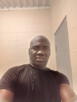 Franck Olivier's profile, a single 45-year-old a man in Brossard
