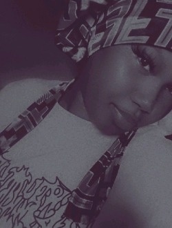 Eunice's profile, a single 19-year-old a woman in Abidjan