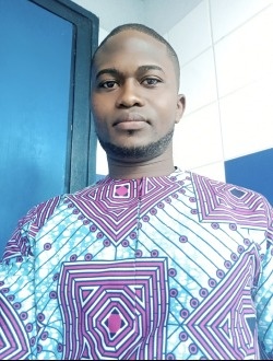 Roger's profile, a single 34-year-old a man in Lomé
