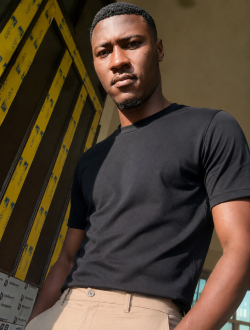 Delano's profile, a single 25-year-old a man in Lomé
