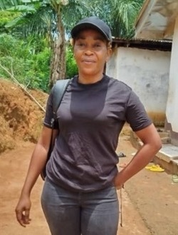 Claire Nadine's profile, a single 39-year-old a woman in Yaoundé