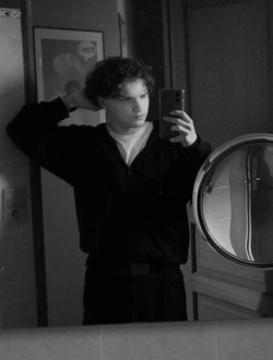 Vincenzo's profile, a single 20-year-old a man in Thiviers