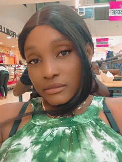 Elodie's profile, a single 35-year-old a woman in Dibombé