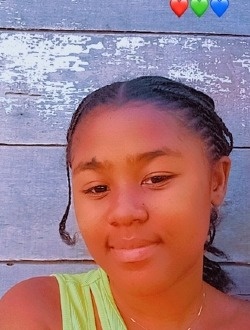 Wïndah's profile, a single 18-year-old a woman in Sambava