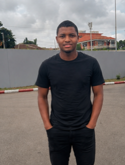 Mamadou's profile, a single 18-year-old a man in Conakry