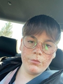 Zachary's profile, a single 18-year-old a man in Québec