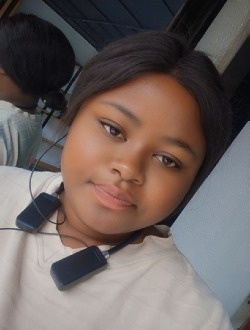 Tania's profile, a single 26-year-old a woman in Yaoundé