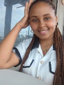 Latipha's profile, a single 26-year-old a woman in Yaoundé