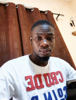 Alex's profile, a single 33-year-old a man in Porto-Novo