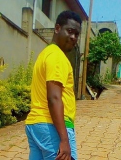 Roche's profile, a single 37-year-old a man in Yaoundé