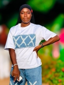 Nafissatou's profile, a single 20-year-old a woman in Yégueré
