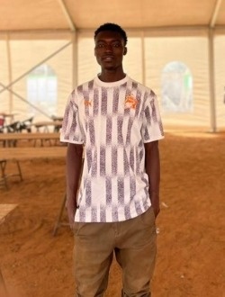 Razack's profile, a single 20-year-old a man in 1200 Logements