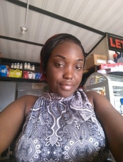 Solly's profile, a single 44-year-old a woman in Yaoundé