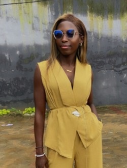 Flore Mess's profile, a single 31-year-old a woman in Douala