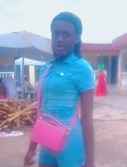 Ange's profile, a single 27-year-old a woman in Abidjan