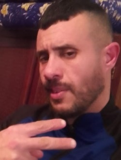 Loucif's profile, a single 39-year-old a man in Bab el Oued