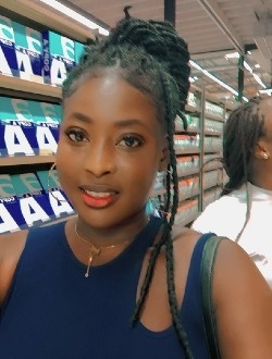Lydie's profile, a single 32-year-old a woman in Lomé