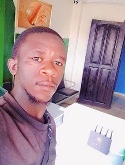 Saddam Ll's profile, a single 25-year-old a man in Douala