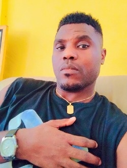 Emer's profile, a single 35-year-old a man in Bona-Daja