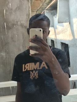 Darwin's profile, a single 18-year-old a man in Libreville
